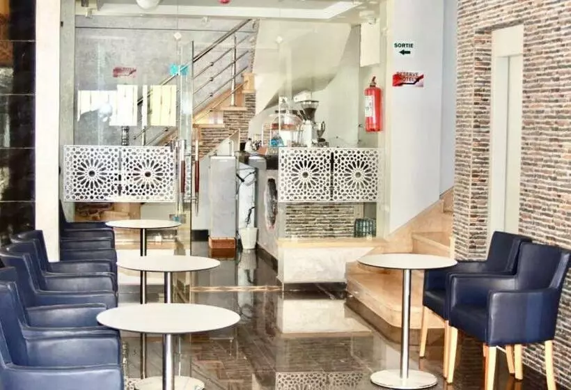 Hotelli Zellaka Hôtel & Café