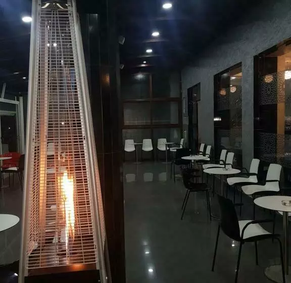 Hotelli Zellaka Hôtel & Café