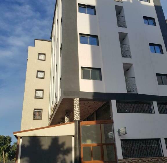 ホテル Zellaka Hôtel & Café