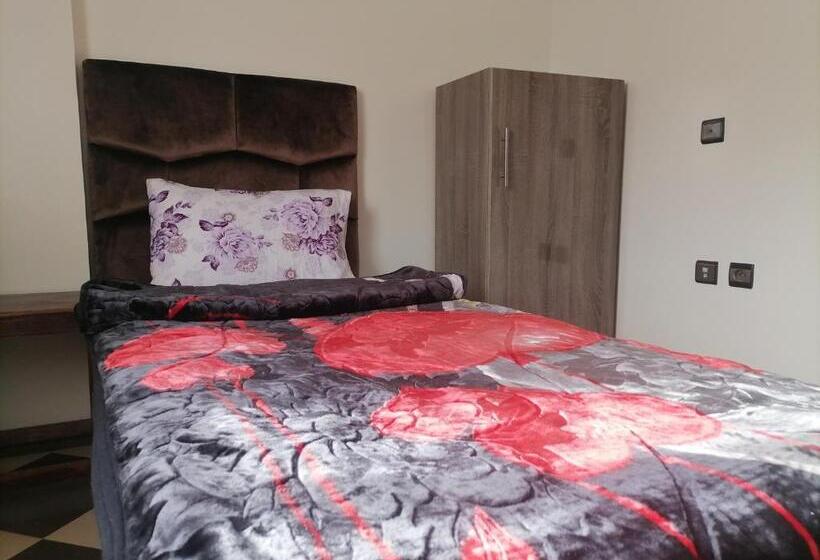 ホテル Zellaka Hôtel & Café