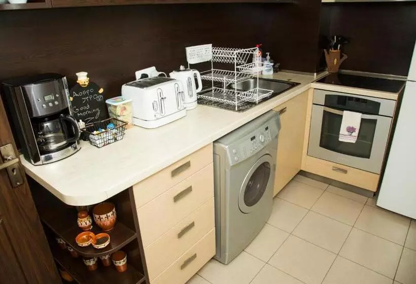 ペンション Guest House Mikaela