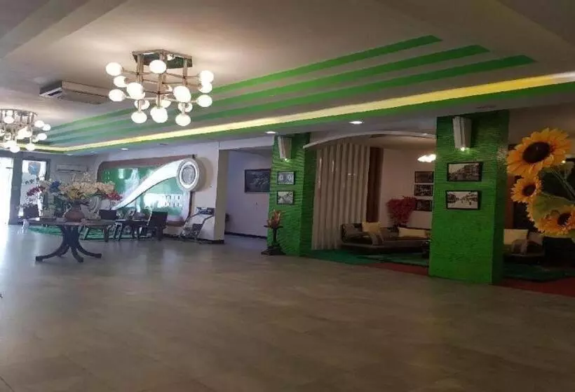 Hotelli Grand Kartika