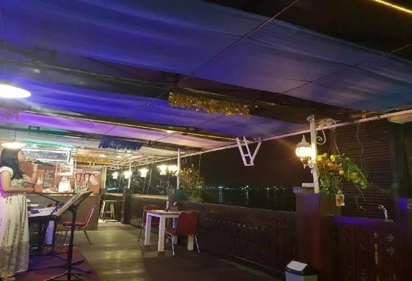 Hotelli Grand Kartika