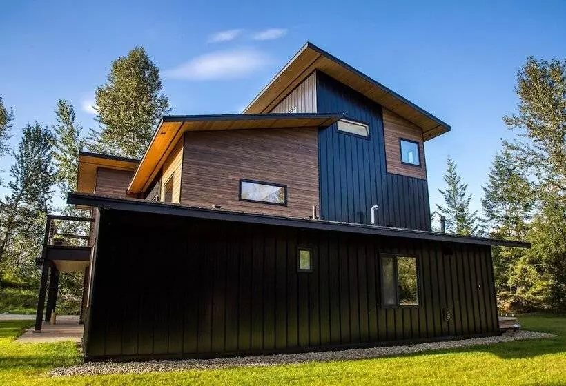 تختخواب و صبحانه Arrows Edge Lodge