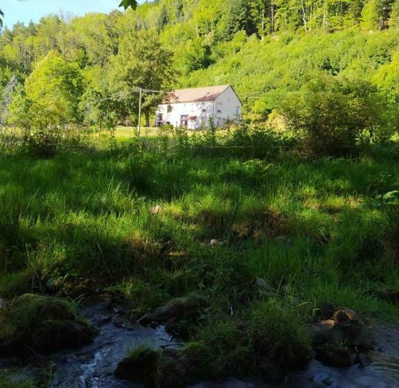 Bed and Breakfast La Mansarde Aux Digitales