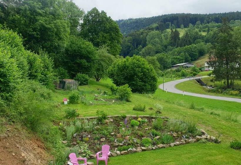 Bed and Breakfast La Mansarde Aux Digitales