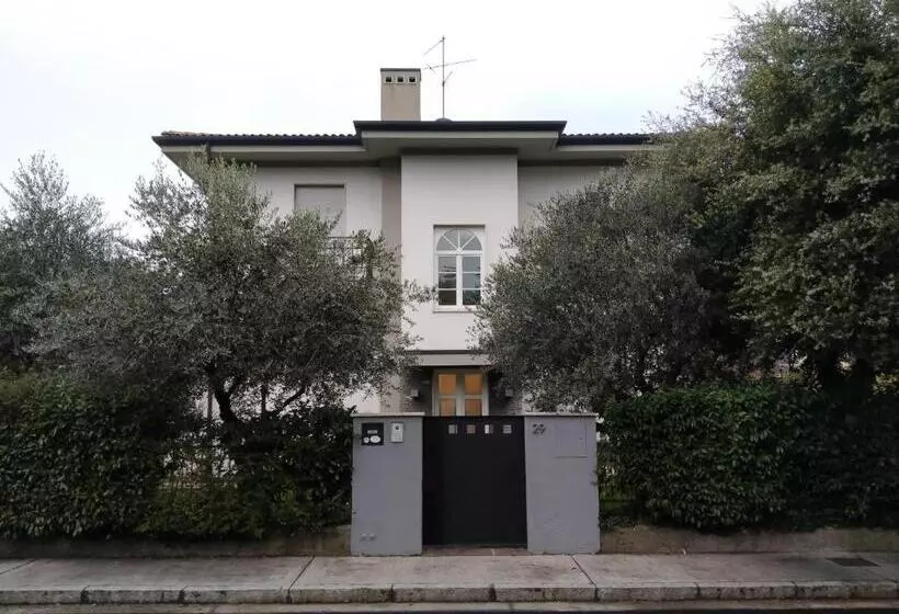 تختخواب و صبحانه Villa Beatrice