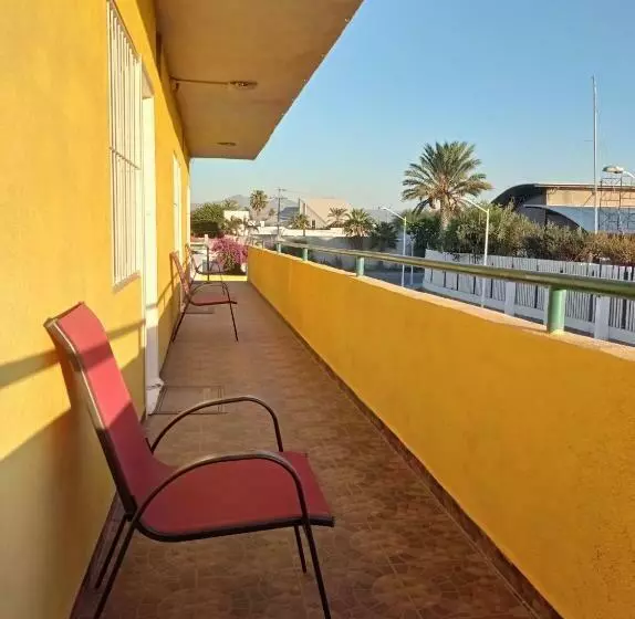 ホテル Marina Del Sol