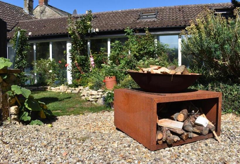 Middle Farm Villa B&b