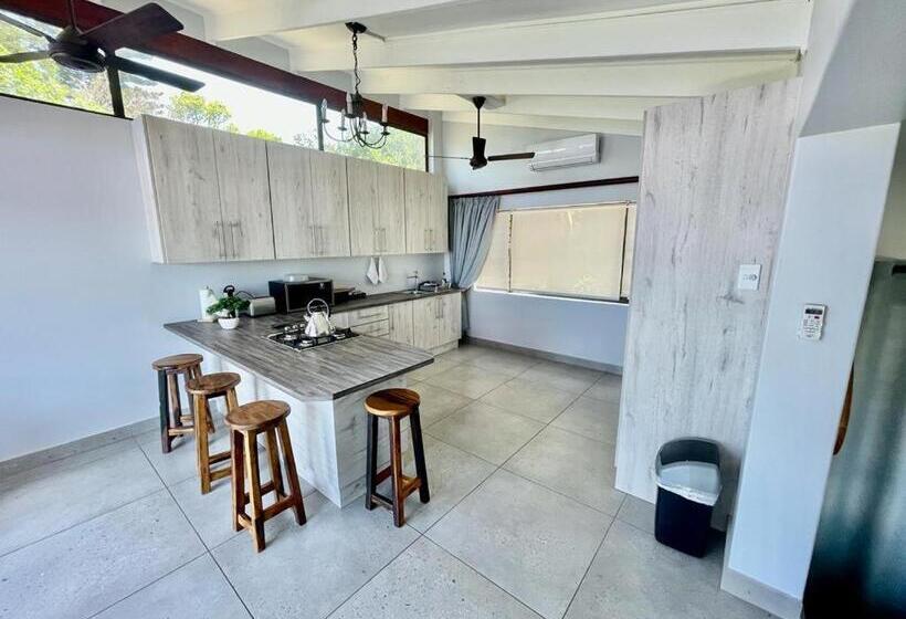 פנסיון Billfish Apartments