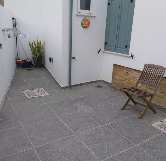 هاستل Magdalene S City House Inn