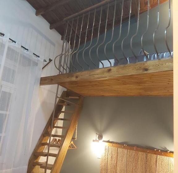 هاستل Magdalene S City House Inn