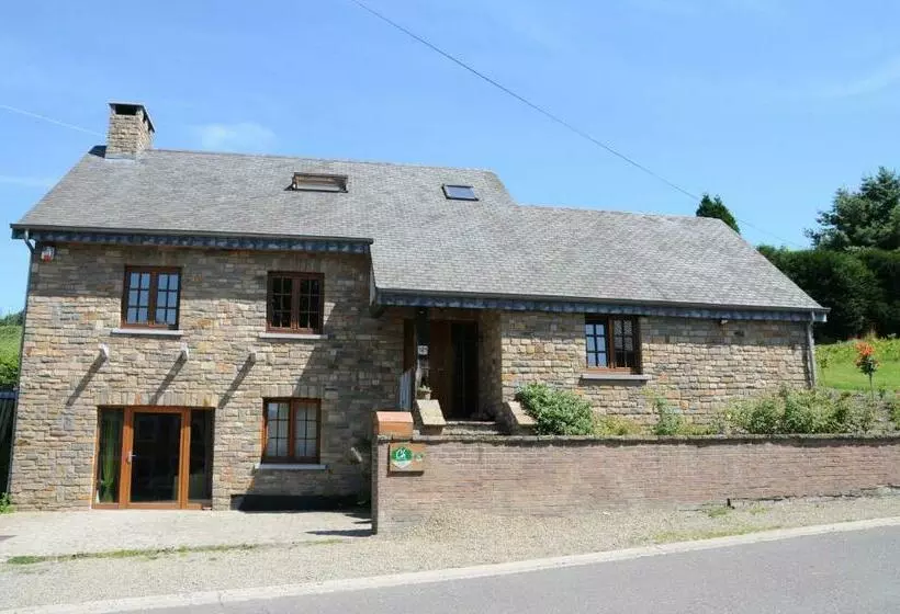 Aamiaismajoitus (B&B) La Source Du Broly