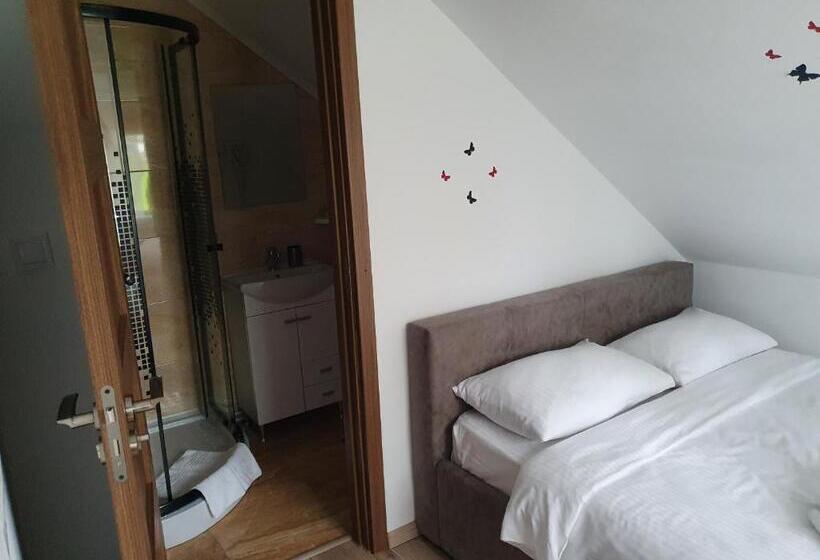 بنسيون Casa Saga