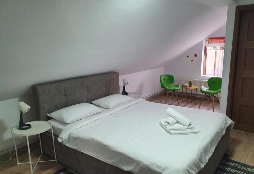 بنسيون Casa Saga