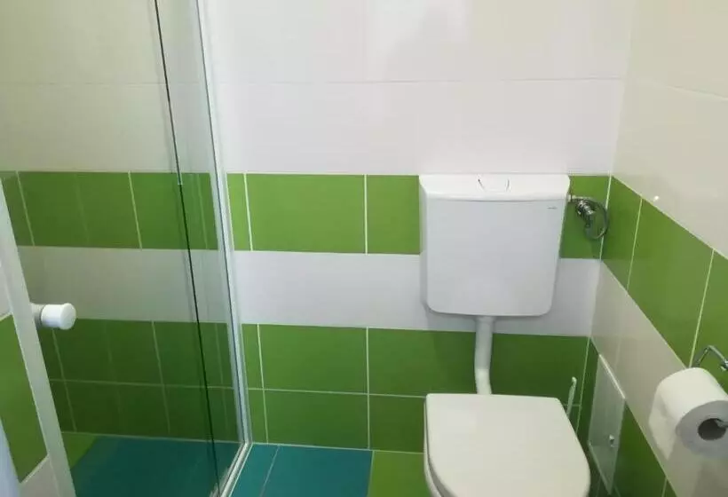 Majatalo Négy Tücsök Vendégház