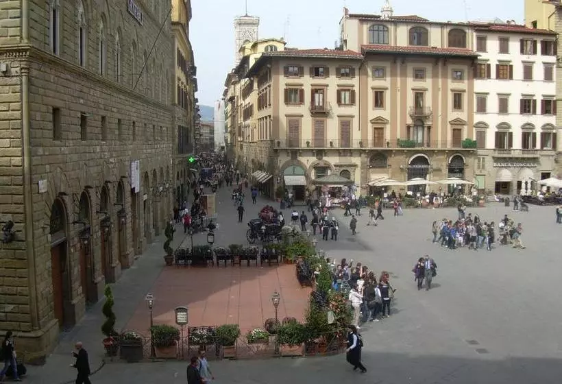 Art And Luxury Apartment