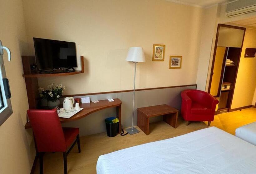 בית מלון כפרי Euro