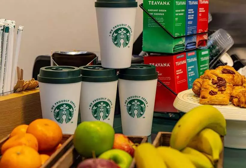 Отель Hilton London Heathrow Airport Terminal 5