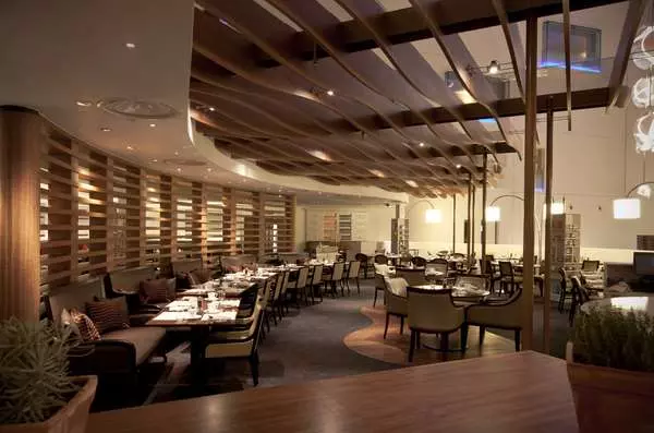 Отель Hilton London Heathrow Airport Terminal 5