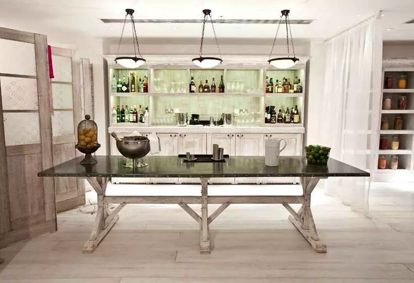 Отель Hilton London Heathrow Airport Terminal 5