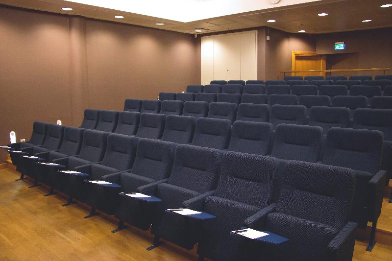 فندق Solna Park &