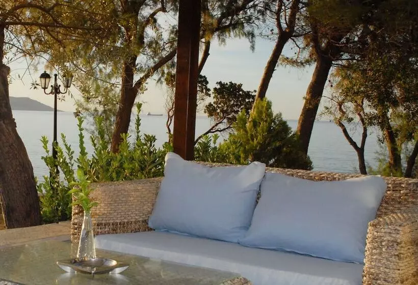 בית מלון כפרי Karystion