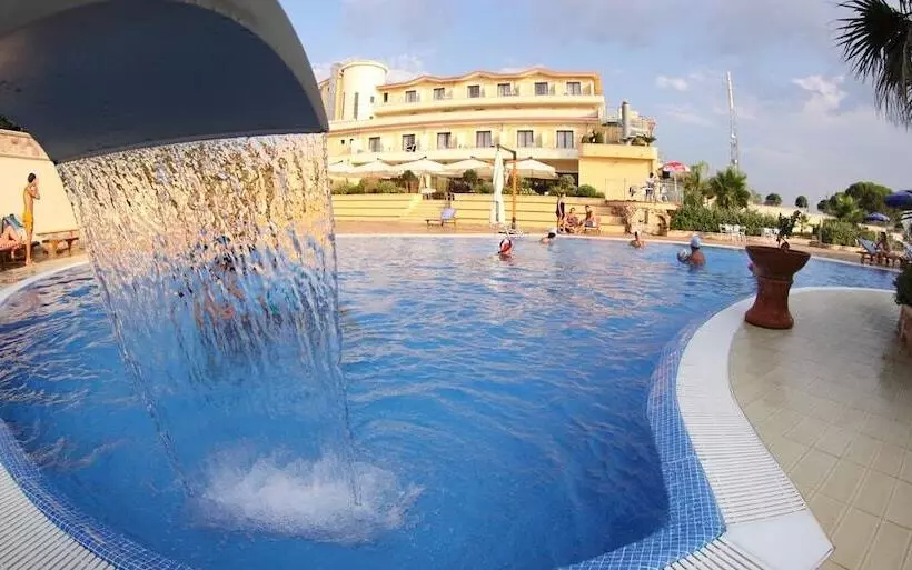 호텔 La Felce Imperial