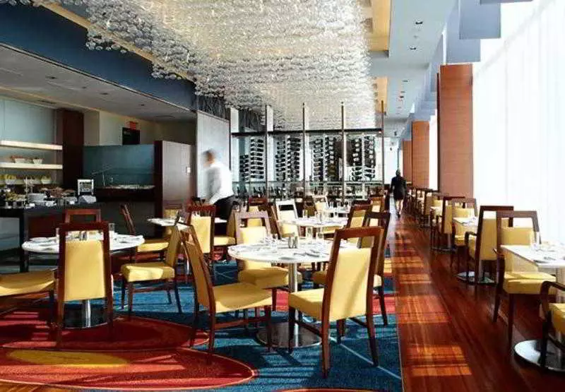 فندق Marriott Montreal Airport In Terminal