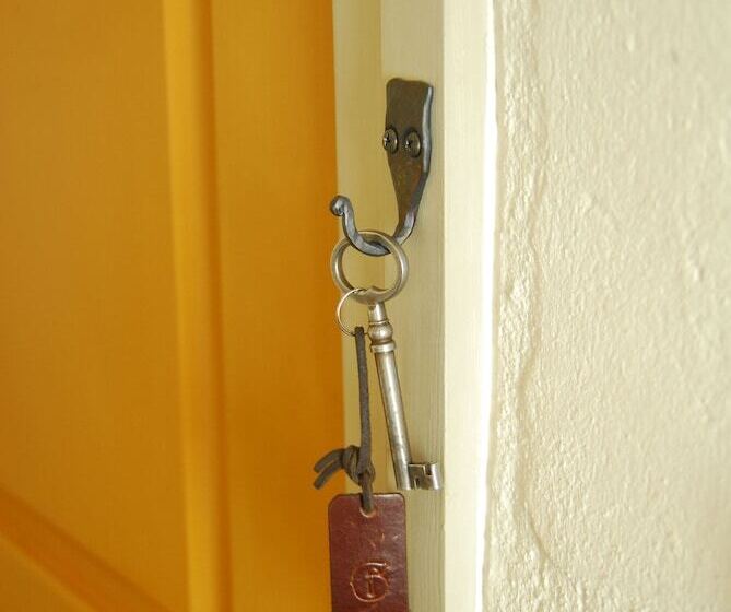 هتل Sven Vintappare