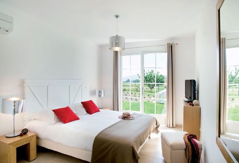 Lagrange Vacances   Le Clos Savornin