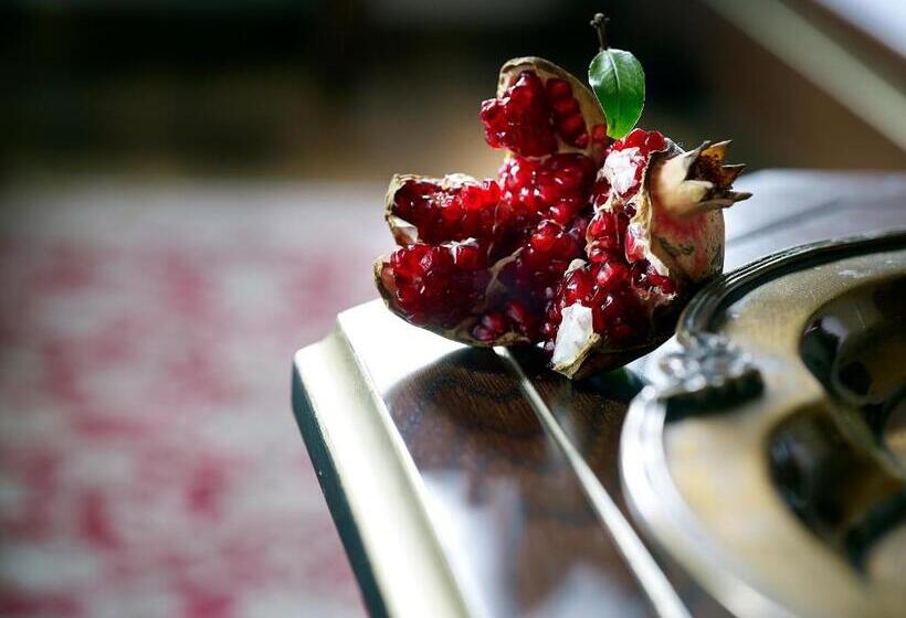 Stevalia Hotel & Spa