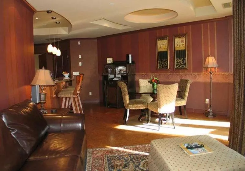 The Royal Kelowna Bellstar Hotels & Resorts