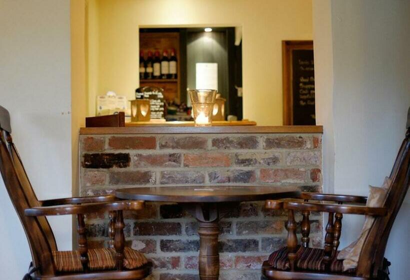 호스텔 The Pelican Inn