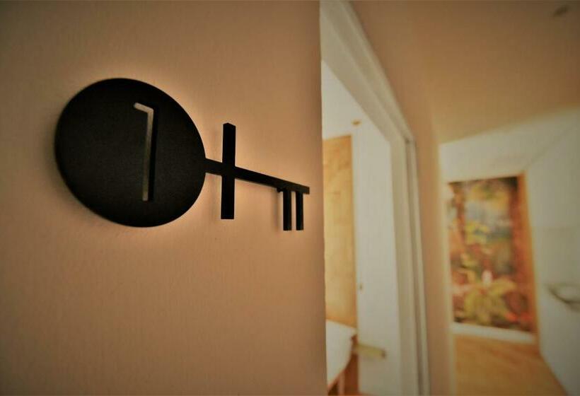 Bed and Breakfast Cardeto Suites