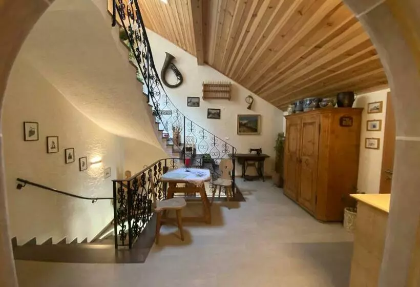 تختخواب و صبحانه Kandlerhof