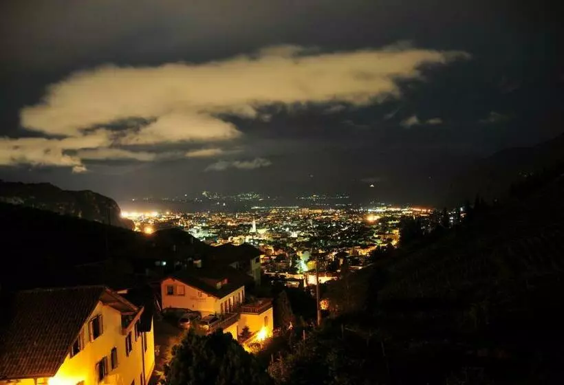 تختخواب و صبحانه Kandlerhof