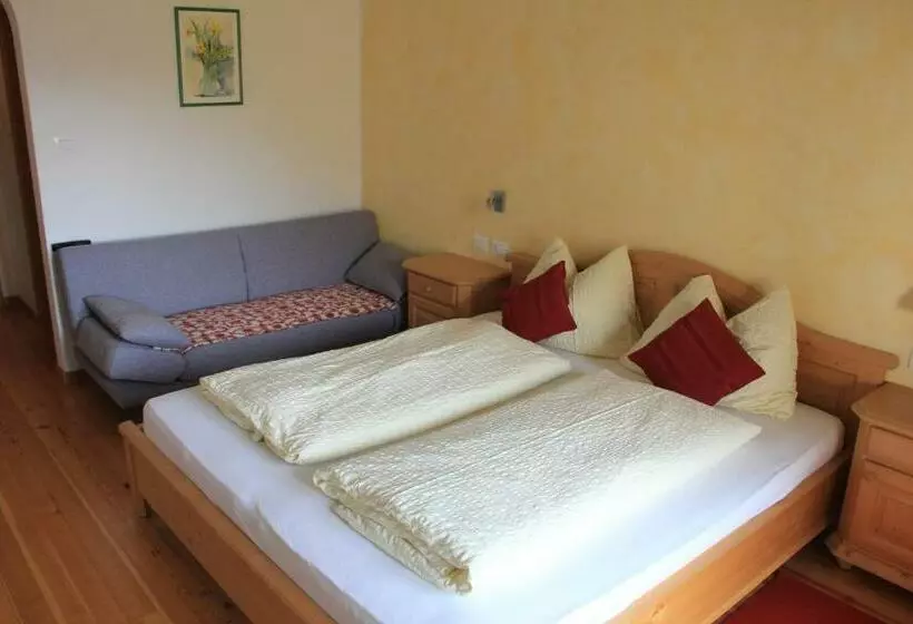 تختخواب و صبحانه Kandlerhof