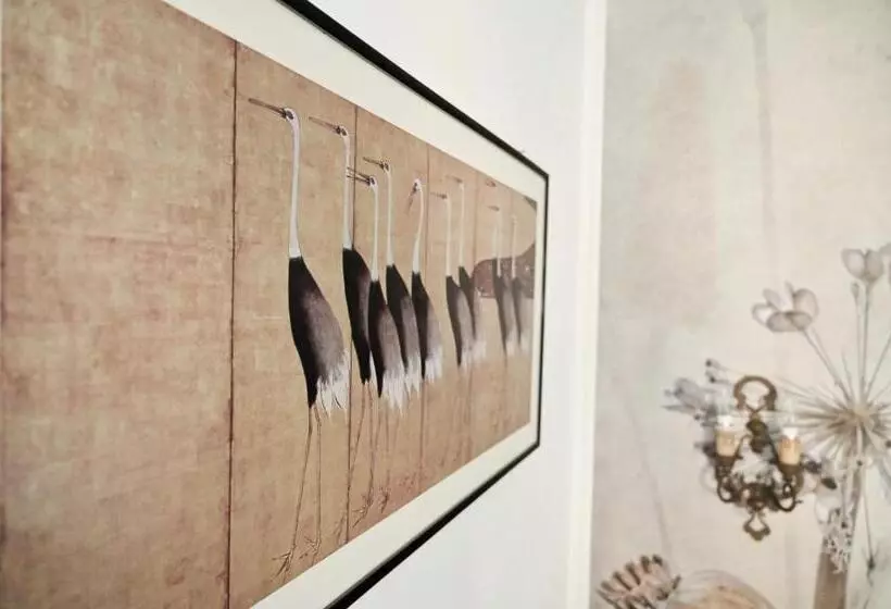 تختخواب و صبحانه Madame Canard