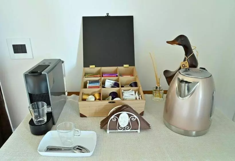 تختخواب و صبحانه Madame Canard