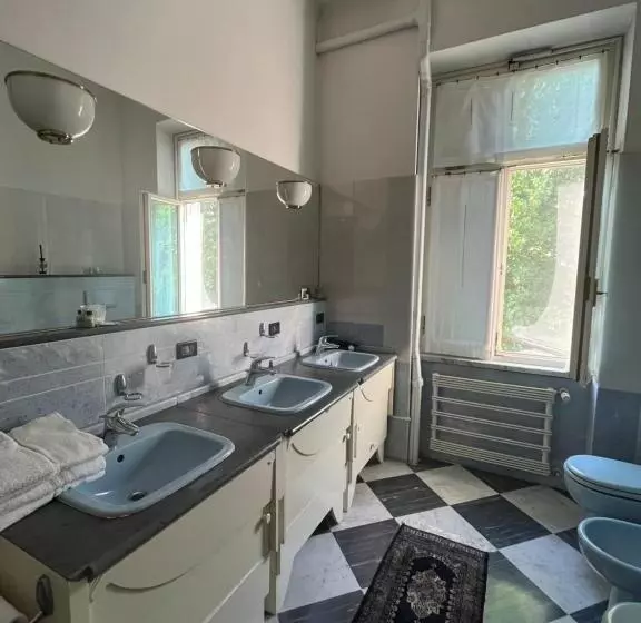 تختخواب و صبحانه Villa Mirosa