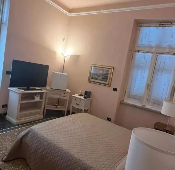 تختخواب و صبحانه Villa Mirosa