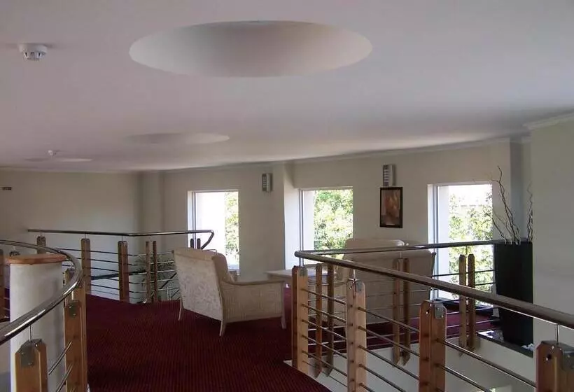 هتل Regal Inn Pmburg