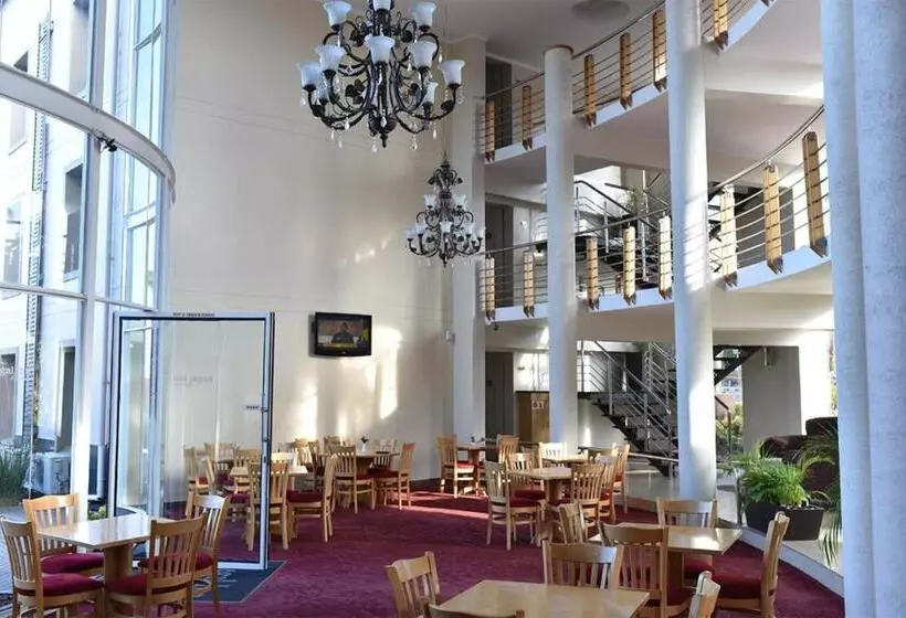 هتل Regal Inn Pmburg