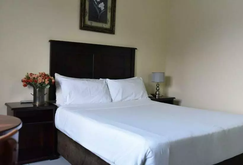 هتل Regal Inn Pmburg