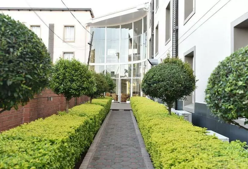 هتل Regal Inn Pmburg