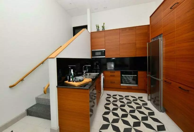 Hotelli Staykvick Boutique Hostel