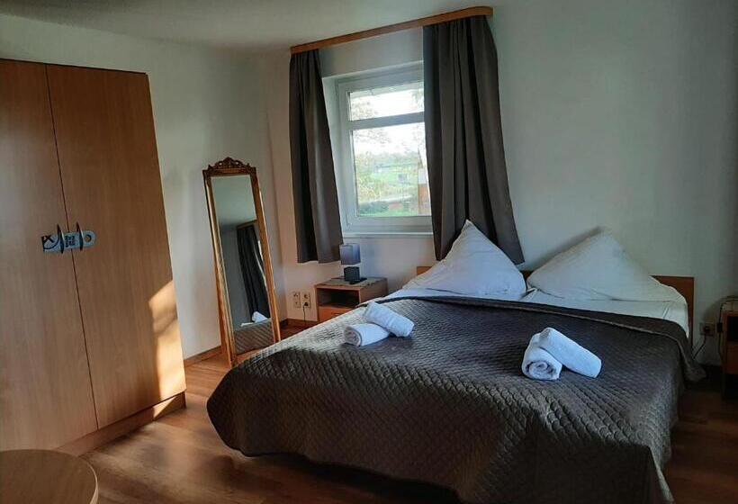 ペンション Altes Bootshaus