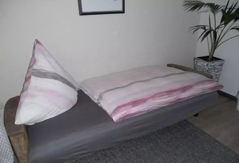 ペンション Nähe Nürburgring In Quiddelbach, Gästezimmer Mit Lounge