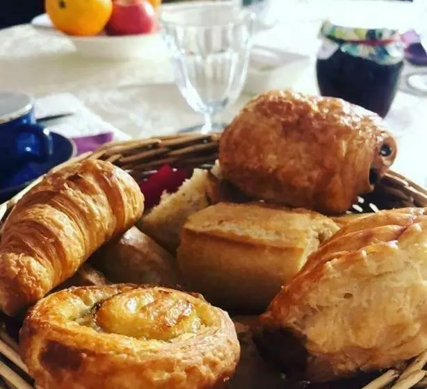 ベッドアンドブレックファースト Le Pan De Bois